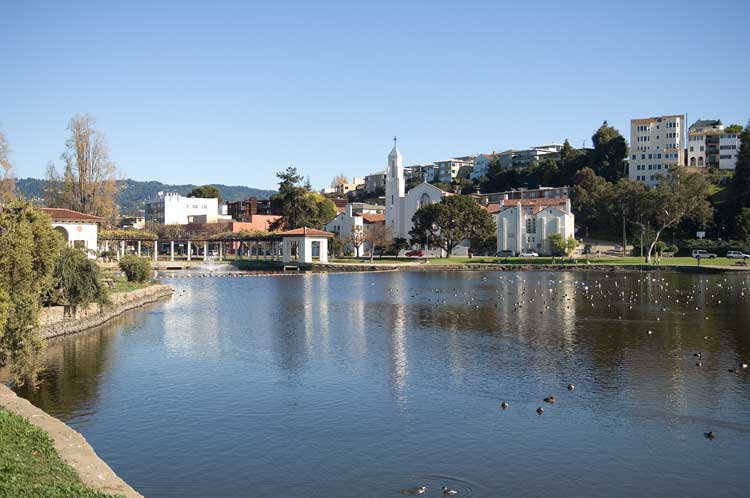 Thanksgiving day, Lake Merritt, Oakland